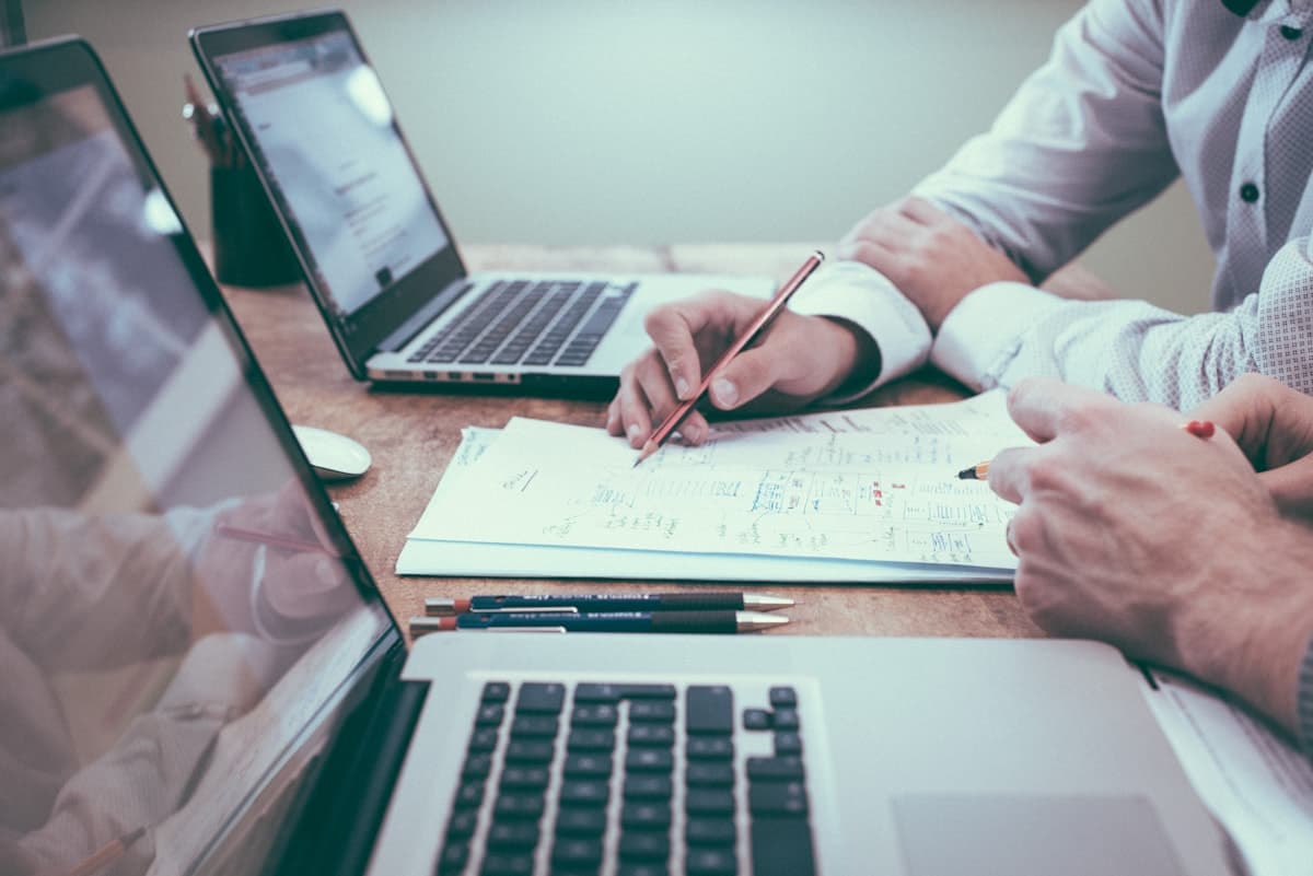 The Managed IT Scorecard Every Growing Business Should Track cover illustration The Managed IT Scorecard Every Growing Business Should Track cover illustration